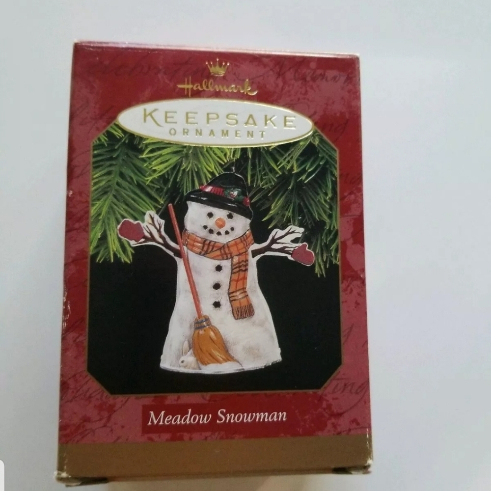 1997 Hallmark Keepsake Ornament Meadow Snowman Pre